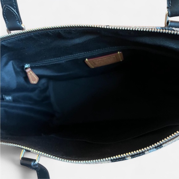 Coach Signature Bow Gallery Tote - Picture 8 of 8